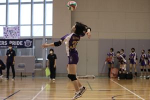 0B8A7DC9-DE1A-44EC-B61F-AE6E2EC62A76-300x200 決勝トーナメント初日、関大バレーで2連勝!