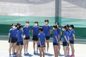 483B6C23-FDCD-47C1-8D0A-5E51980959E9-300x200 女子も快勝収め、関関戦勝利！