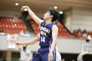 ADB5EAD4-44AC-4E4F-8DE6-D94CBEA7536C-300x200 因縁の龍大相手に流れをつかめず、西日本学生選手権は３回戦敗退