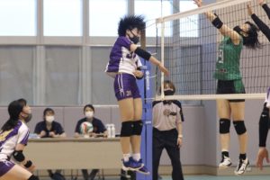 B11F1ADC-F0C8-450A-A42E-705EC2D1D2EE-300x200 決勝トーナメント初日、関大バレーで2連勝!