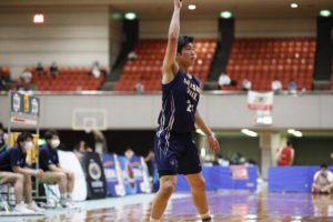 C03190FD-A4C3-40BA-8B07-7DDC67CD10A9-300x200 因縁の龍大相手に流れをつかめず、西日本学生選手権は３回戦敗退