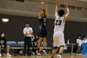 C2351A85-9F23-4B5D-B7D0-B075D8E0643F-300x200 相手を圧倒し、白星発進！