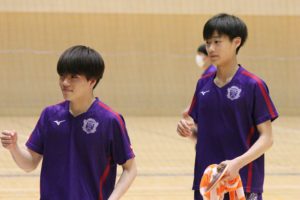 D9443A21-1D56-42BA-87A4-63303CAE44BE-300x200 関関戦は黒星に