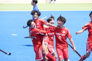 IMG_2997-300x200 果敢な攻撃と堅守で関学大に勝利！