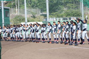 IMG_5064-300x200 伝統の一戦で勝利飾る