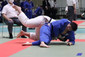 IMG_8639-scaled-e1656307096219-296x200 全国の舞台に挑むも、初戦突破ならず