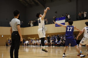 S__180240399-300x200 関学大を圧倒し、勝利挙げた！