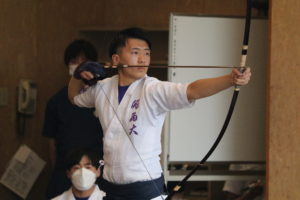 -1-300x200 関関戦すべての試合で白星をつかみ圧勝！