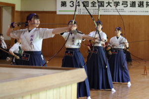 -2-300x200 全国の舞台で躍動!全国大学選抜大会準優勝に輝く