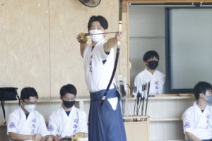 -300x200 昨年に続き、全日本学生選手権大会で２名が予選通過