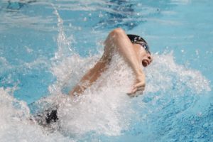 6B38D884-CFB9-4C2E-BFCD-978DCB652216-300x200 メドレーリレー女子20位