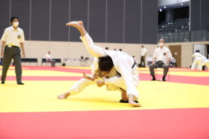 7C17B165-2D2E-45B2-B632-AE329B76422D-300x200 ７人の選手が躍動、浜崎が全国決めた！