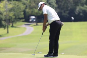 83BF54C1-EDC4-4E40-964B-26F907AF8FF7-300x200 健闘見せるも悔しさ残る。真鍋は２年連続日本学生選手権へ