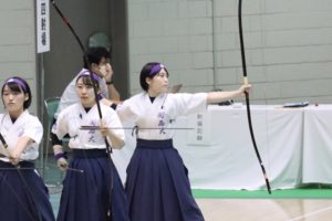 91C7081A-2B6F-40E8-A6CE-73368EB98286-300x200 インカレ女子団体、悔しさにじむベスト16