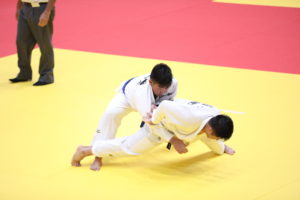 BB89F9A8-ECF4-4266-BAC9-EB2E91AE56BD-300x200 81㌔山崎祐と100㌔上田が優勝、小倉がベスト４！