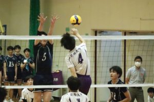 0D114F5C-ADA6-4FE6-9E0E-ACD7BB7C7D67-300x200 秋季リーグ初戦、同大相手に悔しい敗北