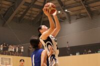 20251108_104316-200x133 【バスケットボール女子】全員バスケで２部優勝！